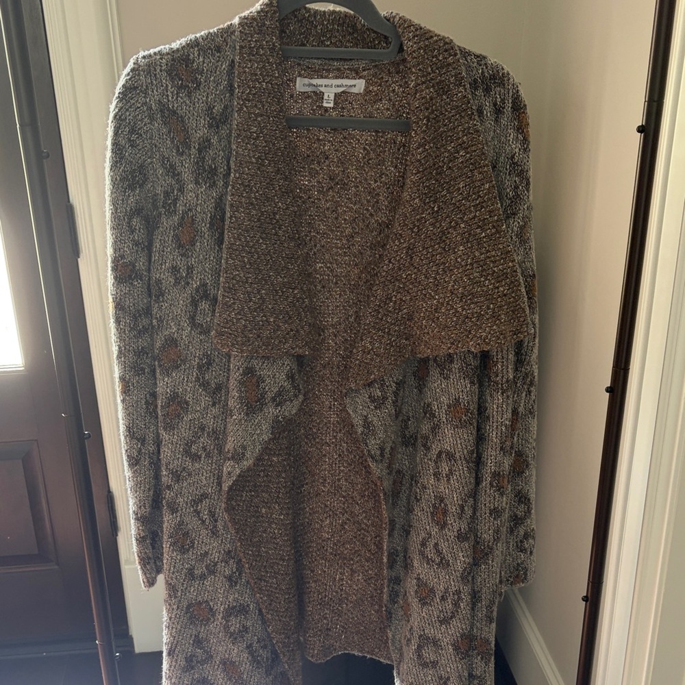 cupcakes & cashmere Brown and Gray Patterned Cardigan